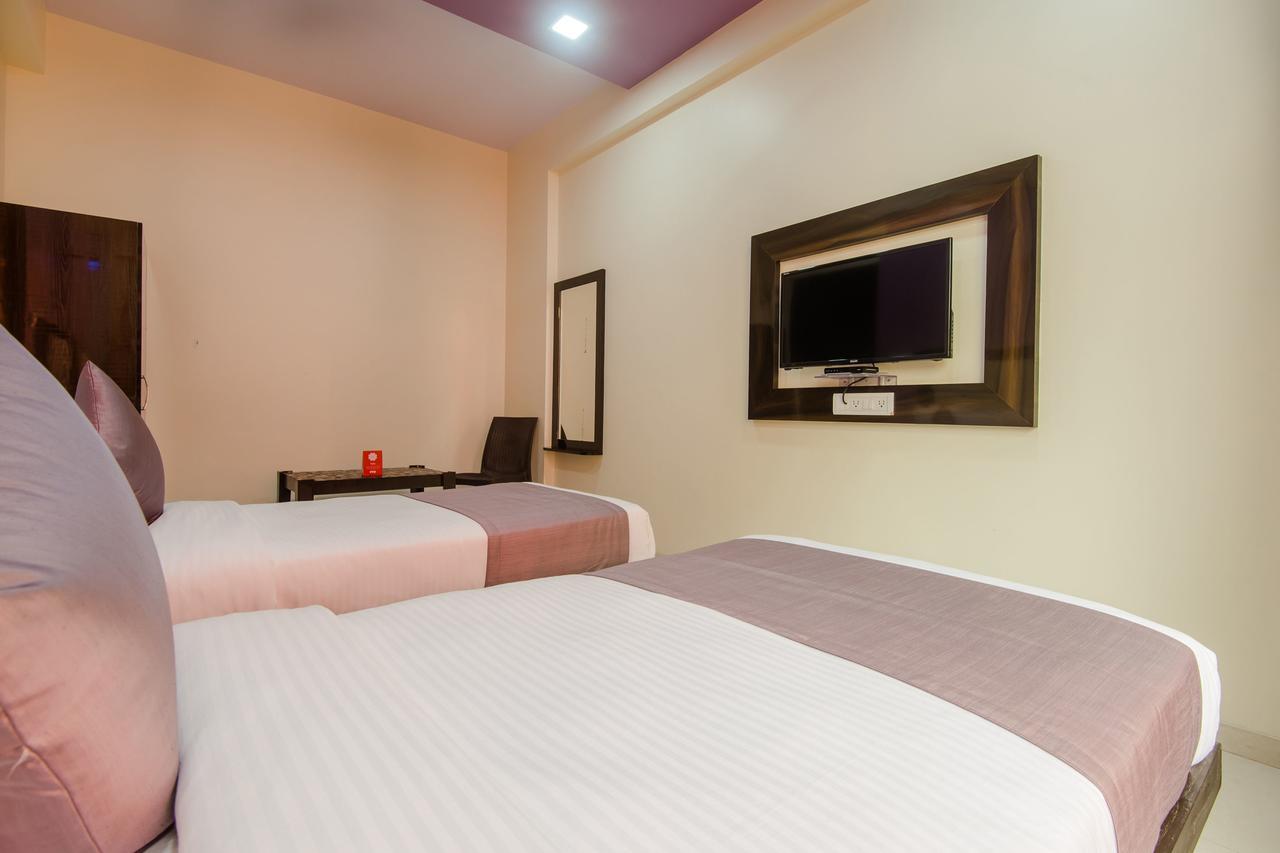 Oyo 9326 Om Sai Residency Hotel Bombay Esterno foto